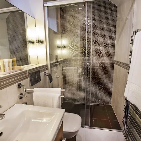 Zuckmann * Πιεστάνυ