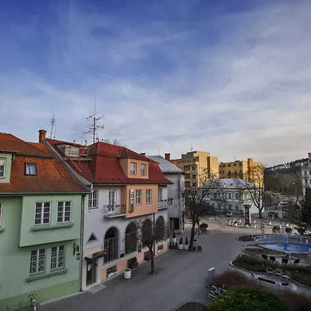 Zuckmann Apartman *